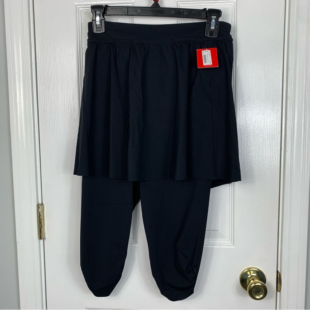 Spanx Booty Boost Skirt around Knee Size Medium